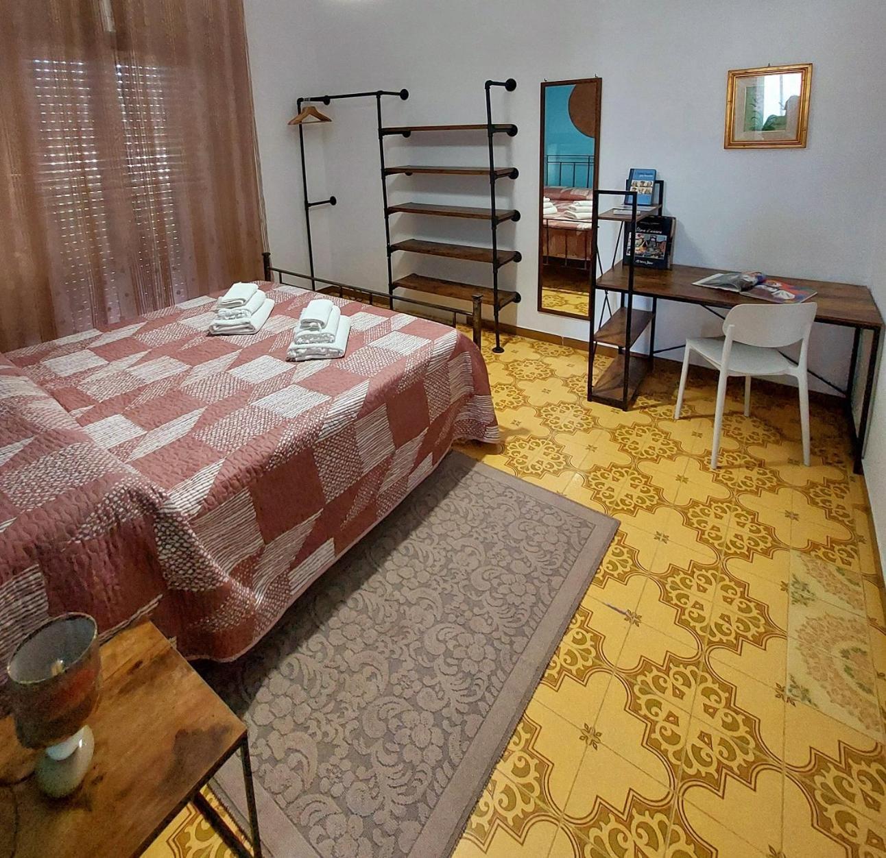 La Pintadera Sarda Apartment Carbonia Bagian luar foto